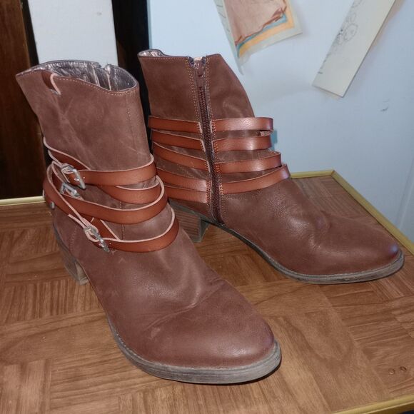BullBoxer Triumph Brown Synthetic Western Ankle Boots Size 11M Straps Buckles - Picture 1 of 11